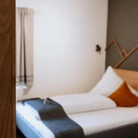 Schutzhaus-bed And Breakfast-dein Basislager Im Salzkammergut Panzió