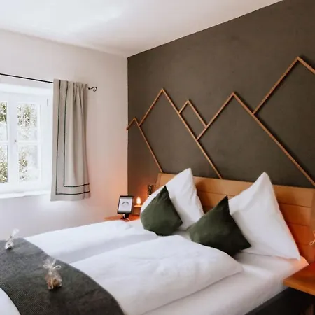 Schutzhaus-bed And Breakfast-dein Basislager Im Salzkammergut Panzió *