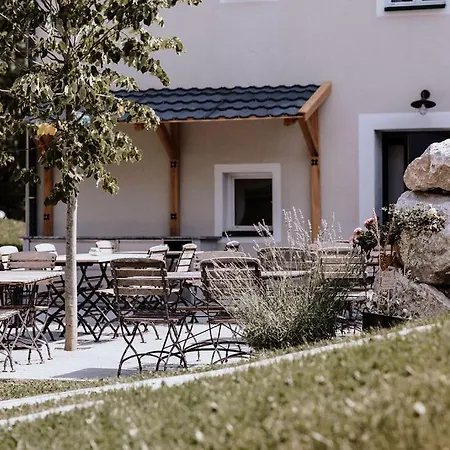 Panzió Schutzhaus-bed And Breakfast-dein Basislager Im Salzkammergut