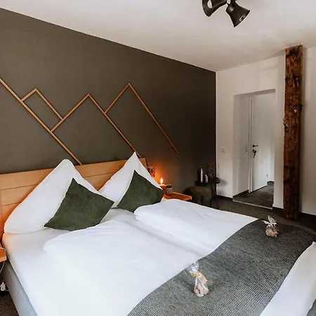 Schutzhaus-bed And Breakfast-dein Basislager Im Salzkammergut Bad Aussee