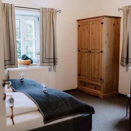 Schutzhaus-bed And Breakfast-dein Basislager Im Salzkammergut Panzió Bad Aussee