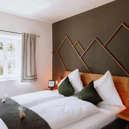 Schutzhaus-bed And Breakfast-dein Basislager Im Salzkammergut Bad Aussee