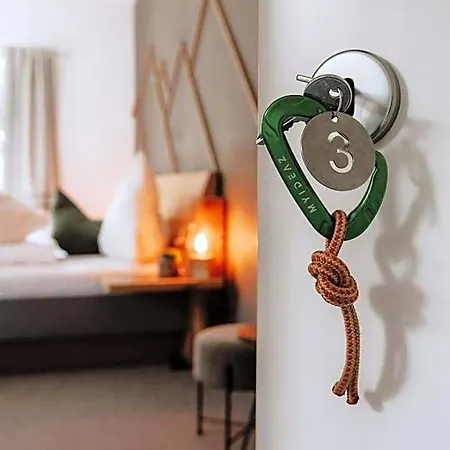 Schutzhaus-bed And Breakfast-dein Basislager Im Salzkammergut Alojamento de Acomodação e Pequeno-almoço *