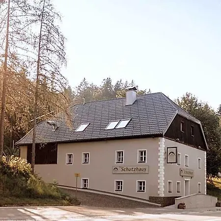 Schutzhaus-bed And Breakfast-dein Basislager Im Salzkammergut Alojamento de Acomodação e Pequeno-almoço