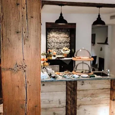Schutzhaus-bed And Breakfast-dein Basislager Im Salzkammergut Bad Aussee