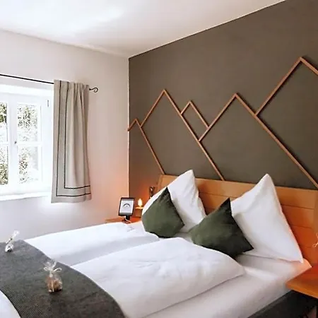 Schutzhaus-bed And Breakfast-dein Basislager Im Salzkammergut Bad Aussee