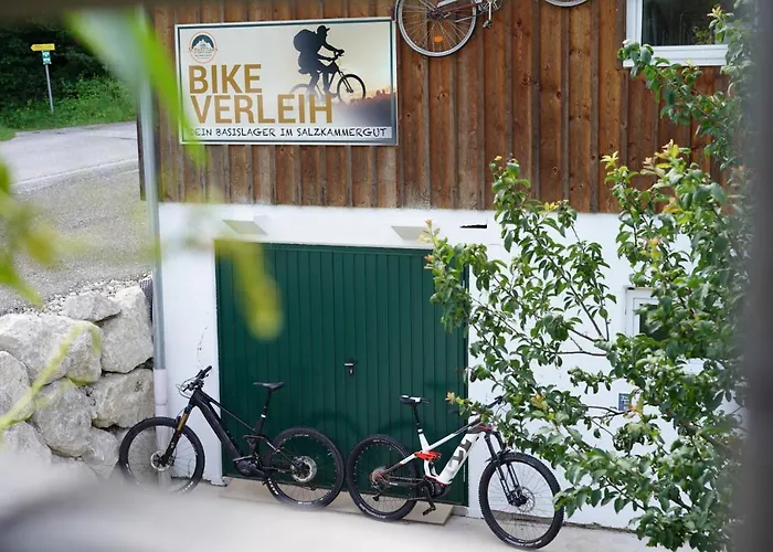 Schutzhaus-bed And Breakfast-dein Basislager Im Salzkammergut Bed and breakfast *