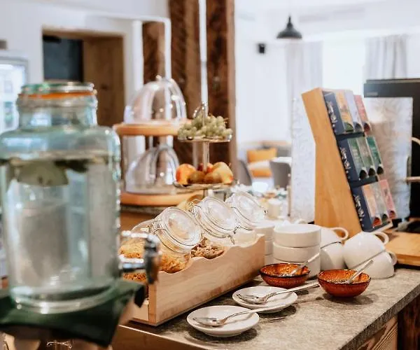 Schutzhaus-bed And Breakfast-dein Basislager Im Salzkammergut Bed and breakfast Bad Aussee