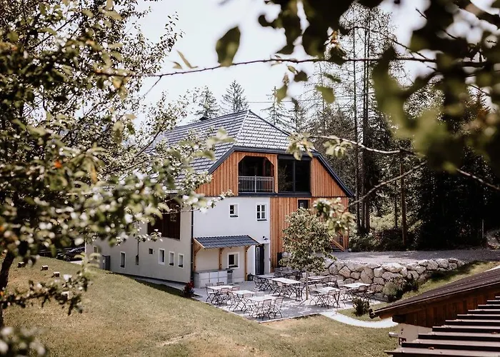 Schutzhaus Am Hohen Camper - Dein Basislager Im Salzkammergut * Bad Aussee